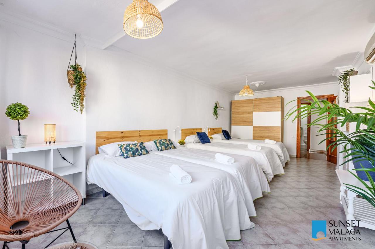 Malaga Central Station Apartment Exterior photo