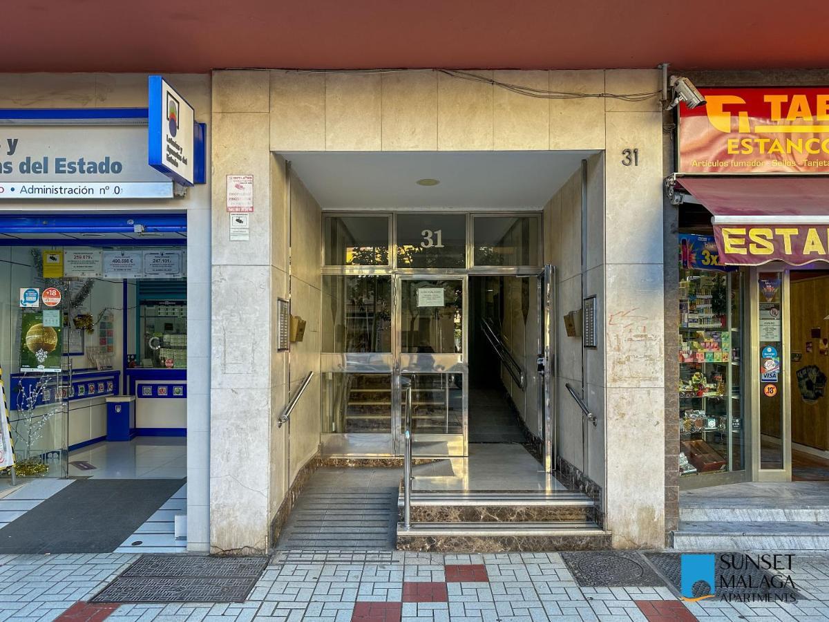 Malaga Central Station Apartment Exterior photo